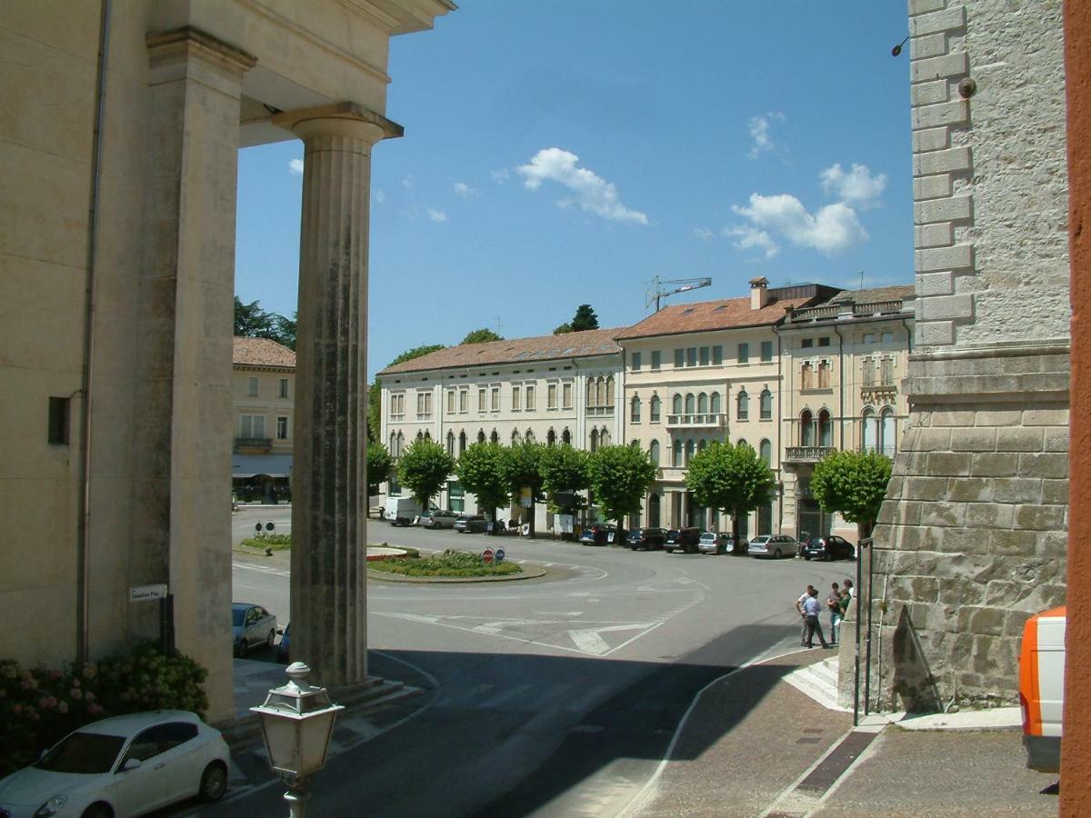 Casa Vacanza Piazza Marconi Valdobbiadene Bagian luar foto